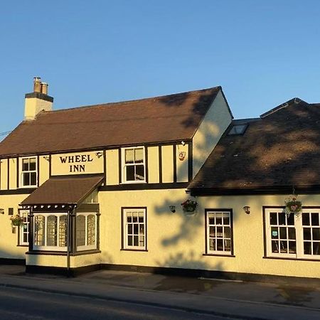 The New Wheel Inn ลีมิงตัน ภายนอก รูปภาพ